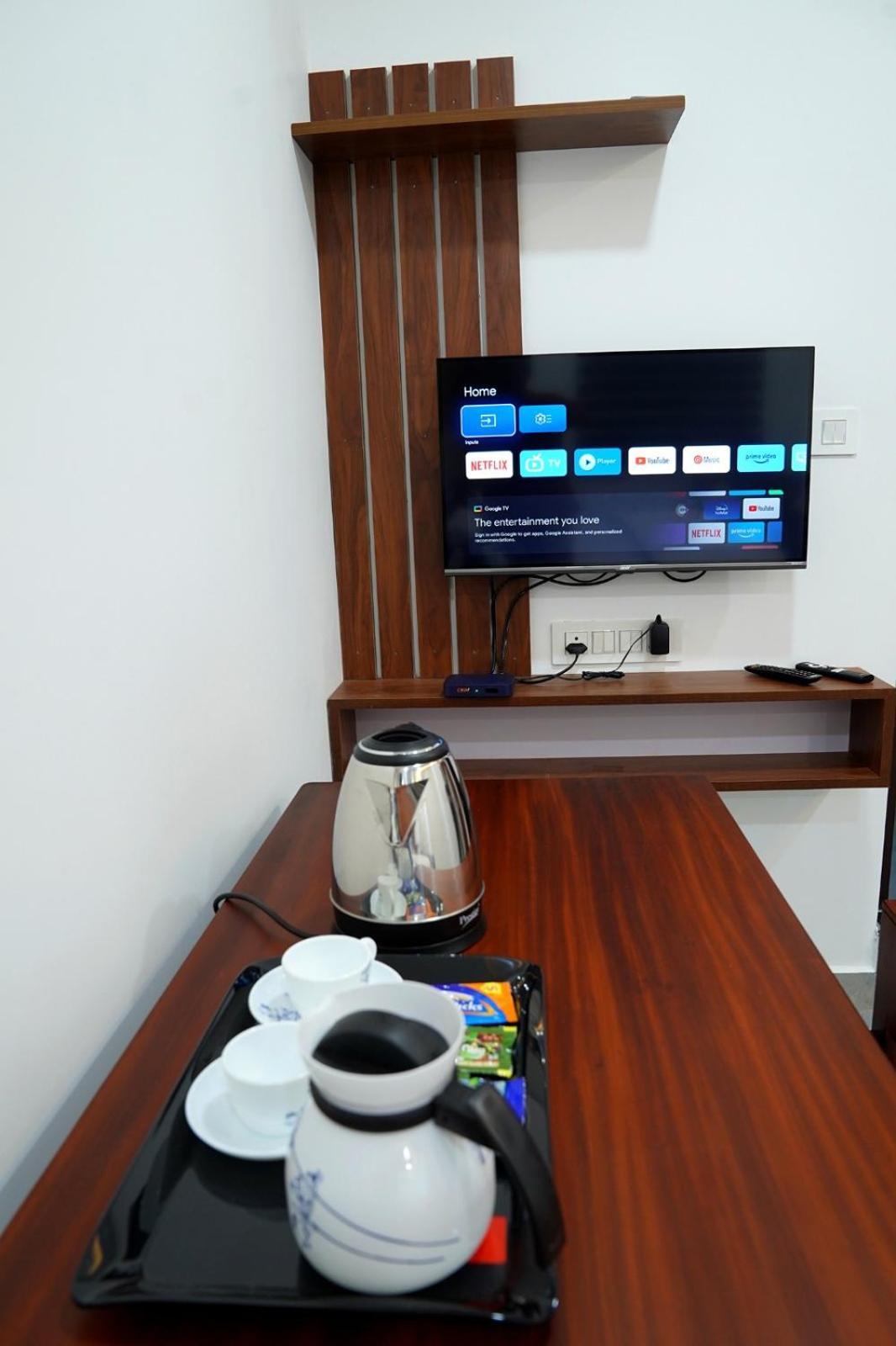 Universal Residency Perumpāvūr Εξωτερικό φωτογραφία